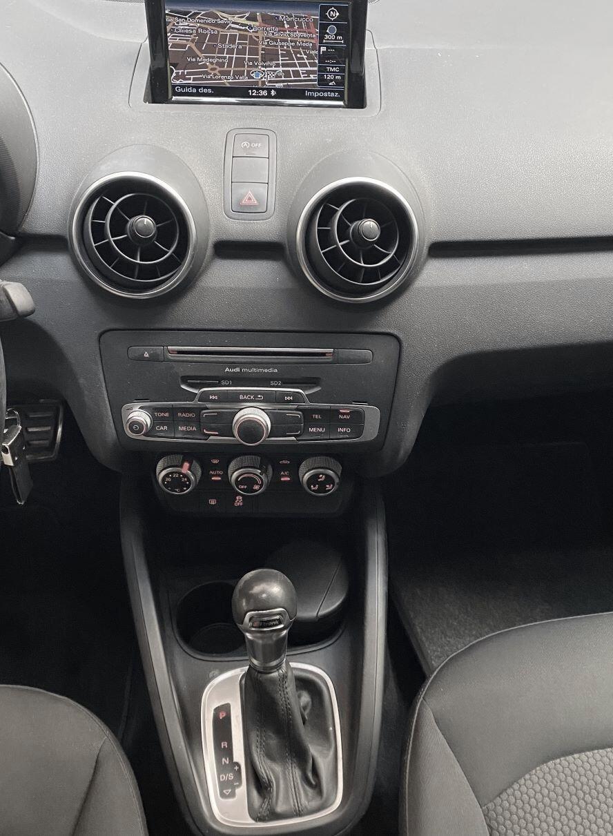 Audi A1 SPB 1.0 TFSI AUTOM. S-LINE NAVY OK NEOPATENTATI