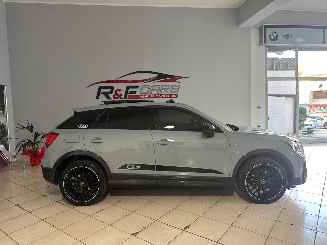 Audi Q2 35 TDI S tronic Identity Black