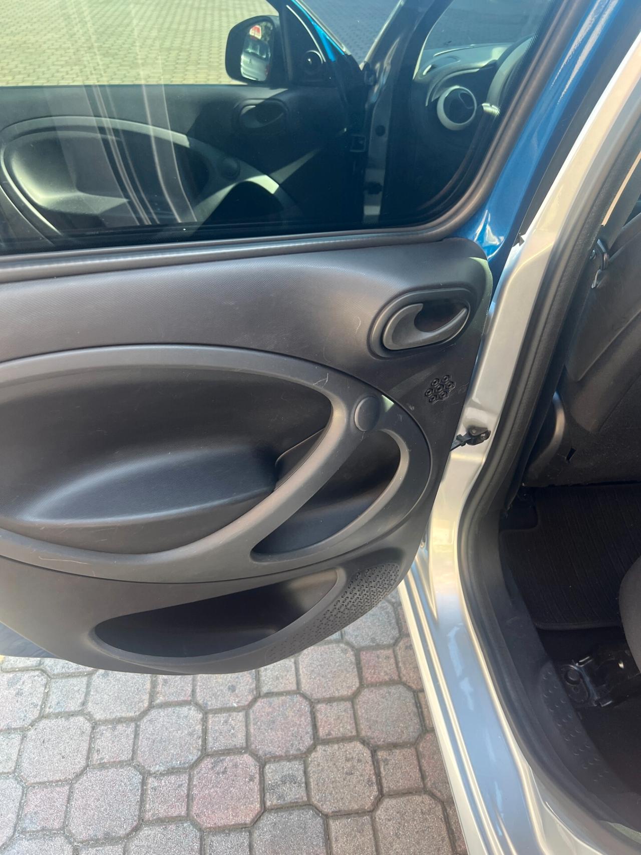 Smart ForFour 60 1.0 Black Passion