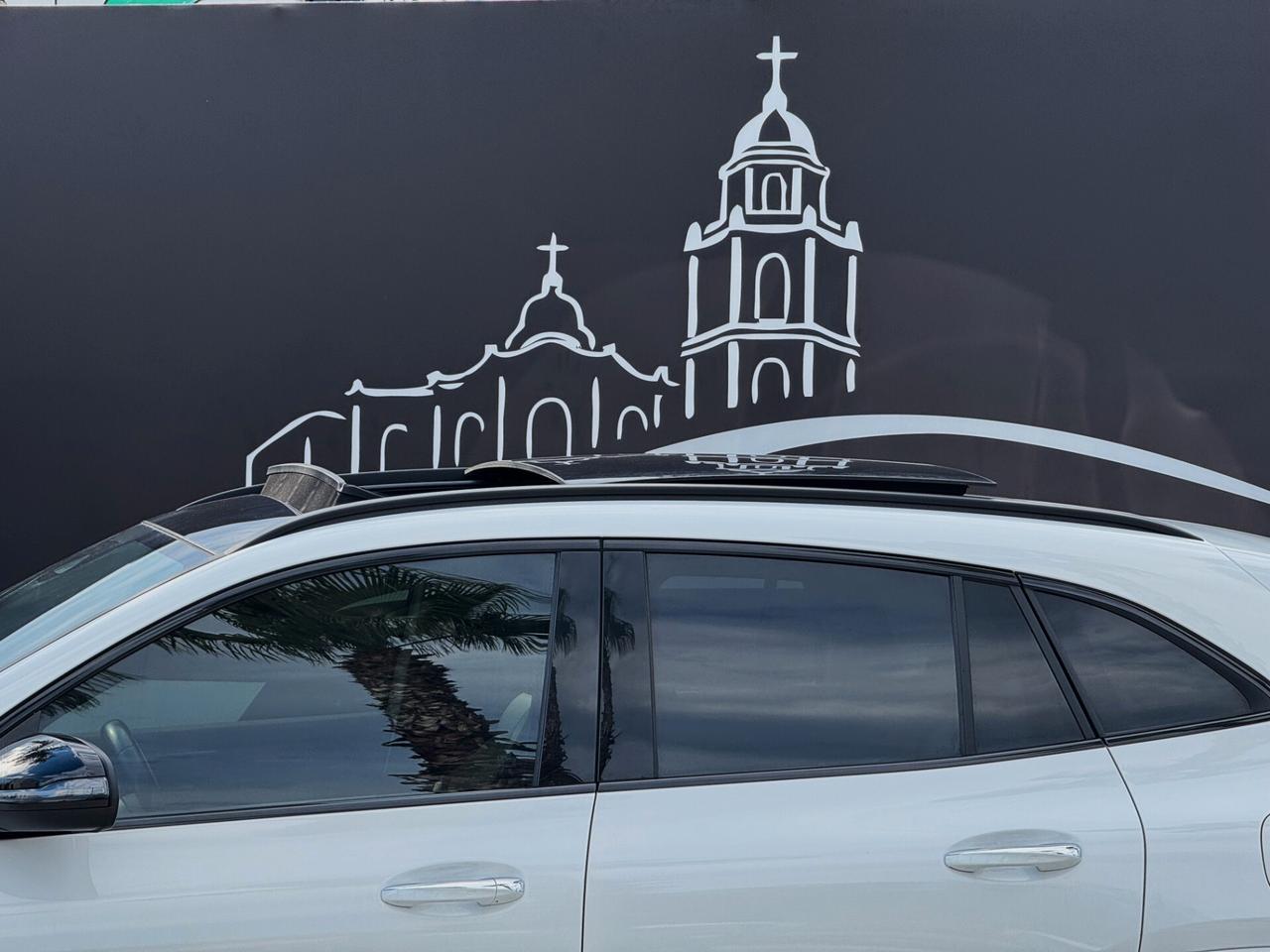 Mercedes-Benz GLA 200 d AMG Premium Plus TETTO