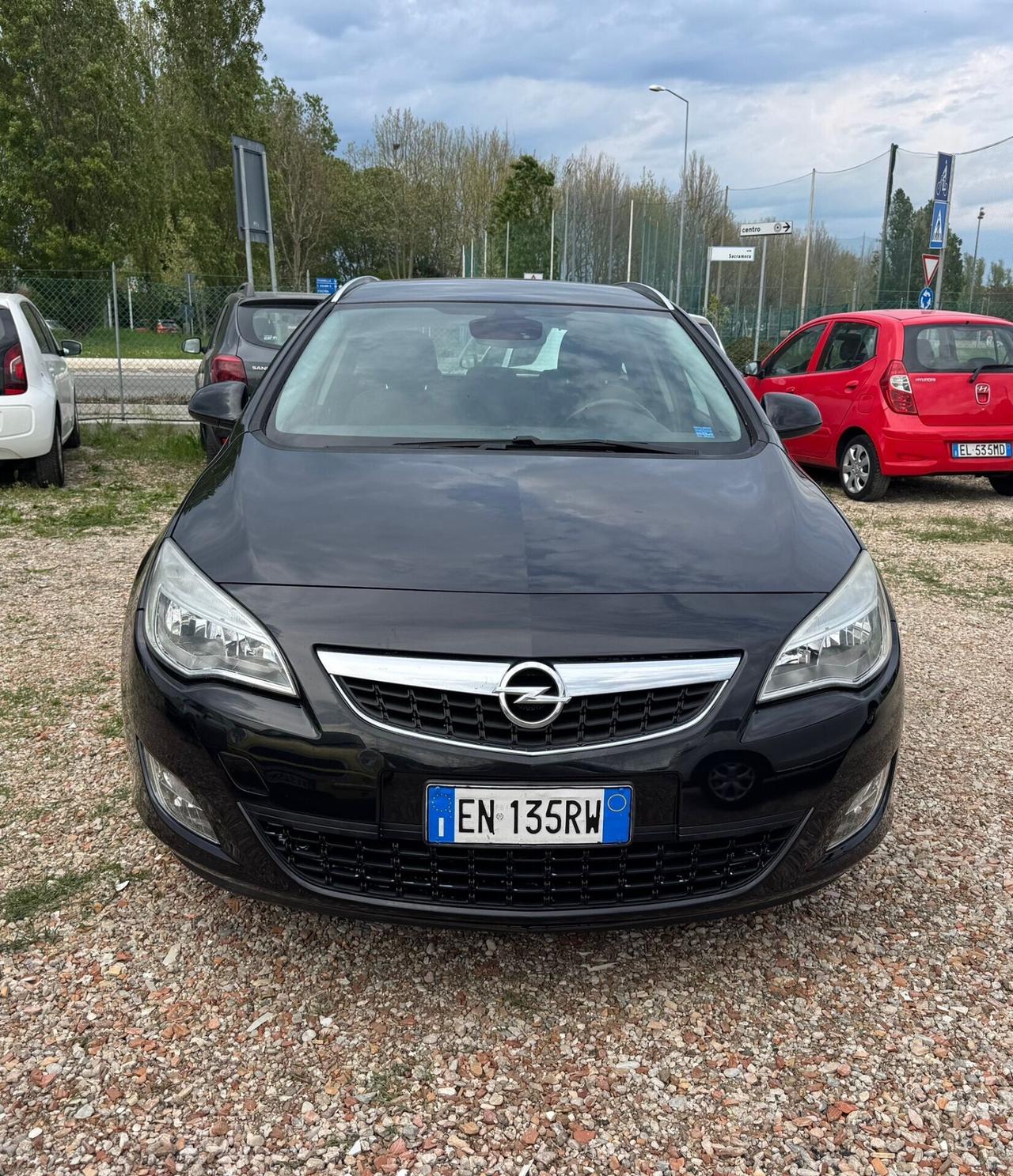 Opel Astra 1.4 Turbo 140CV GPL Gancio Traino