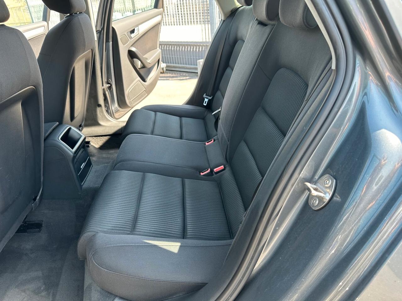 Audi A4 Avant 2.0 TDI 177 CV quattro S tronic /KM DOC/DISTRIB. OK