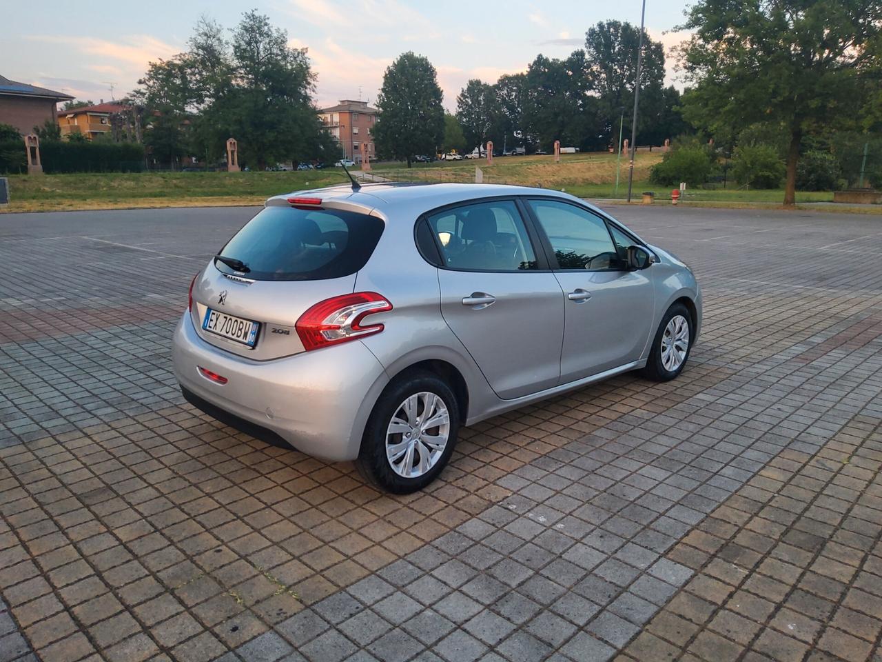 Peugeot 208 1.4 VTi 95 CV 5p. GPL Allure