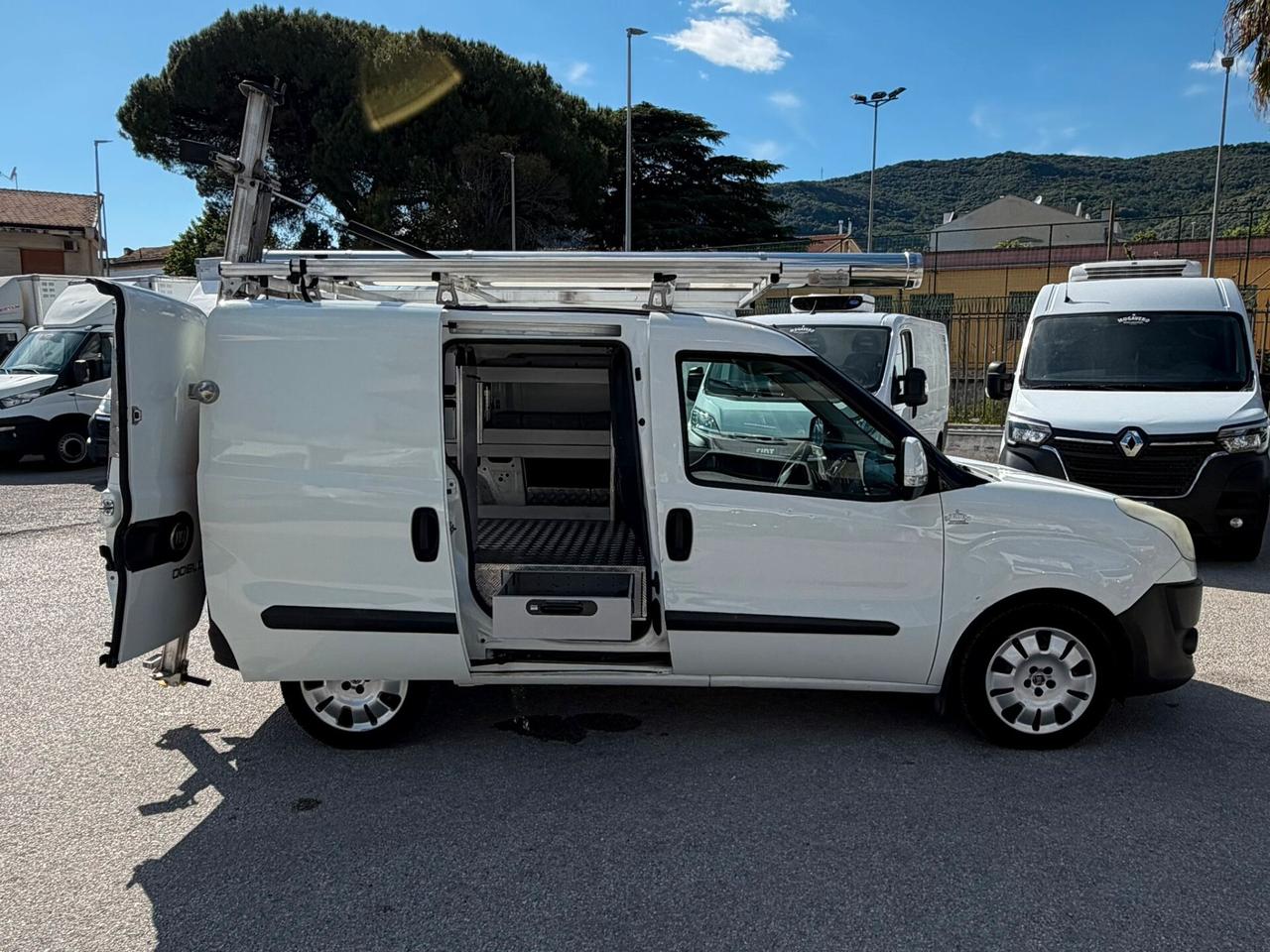 FIAT DOBLO' 1.6mjt OFFICINA MOBILE