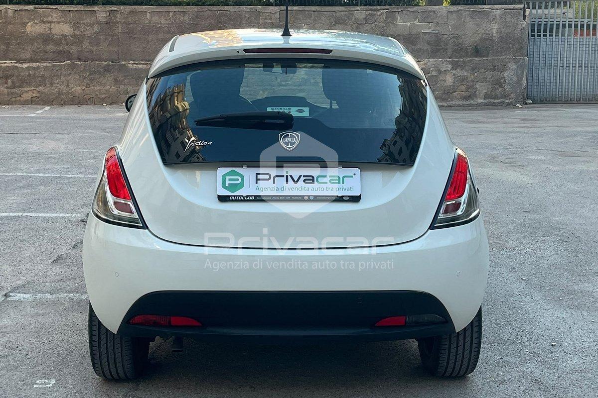 LANCIA Ypsilon 1.2 69 CV 5 porte Silver