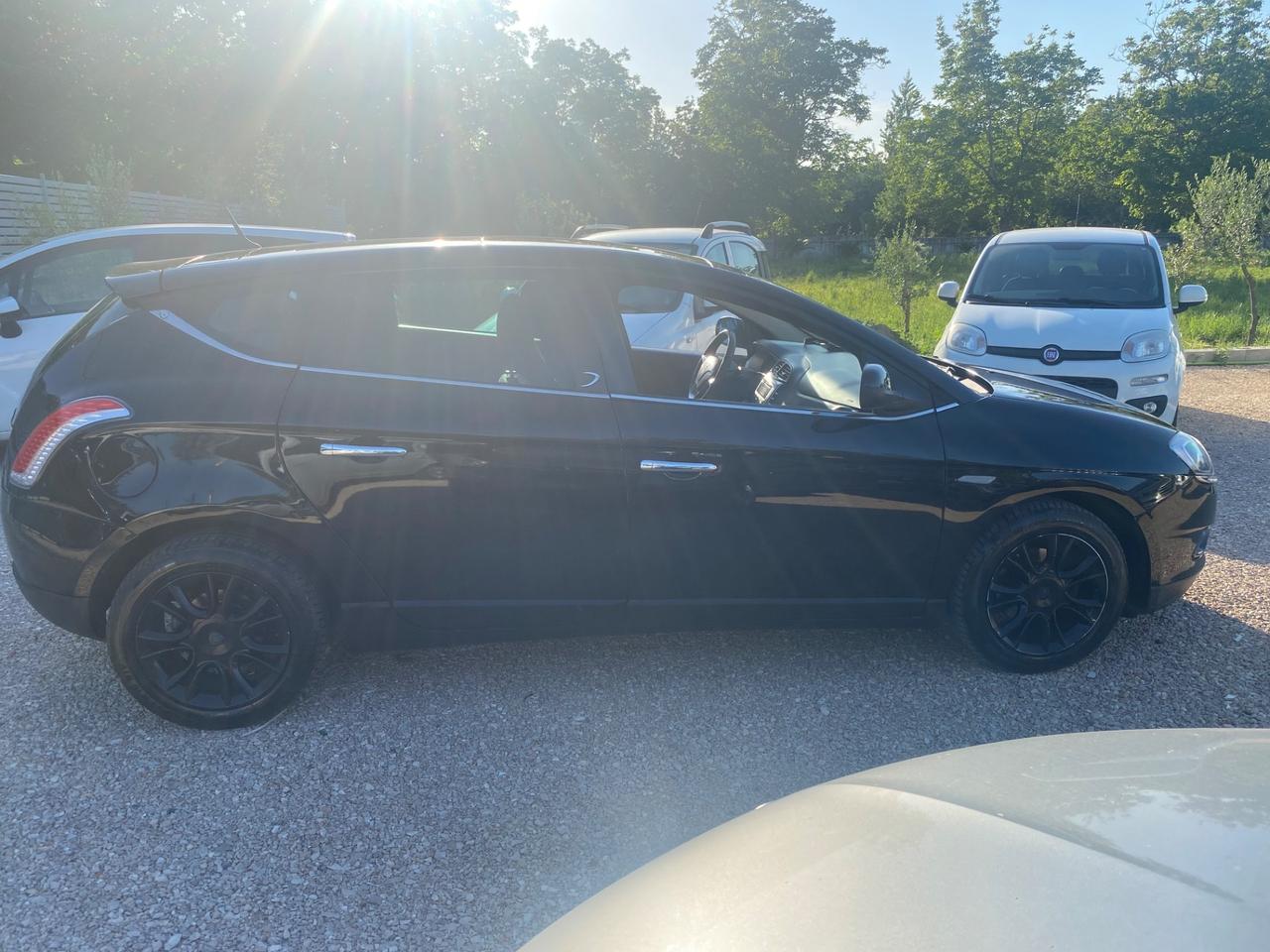 Lancia Delta 1.6 MJT DPF Platino