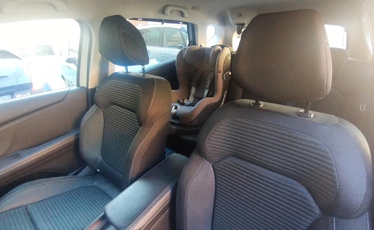 Renault Scenic Scénic Blue dCi 120 CV Sport Edition2