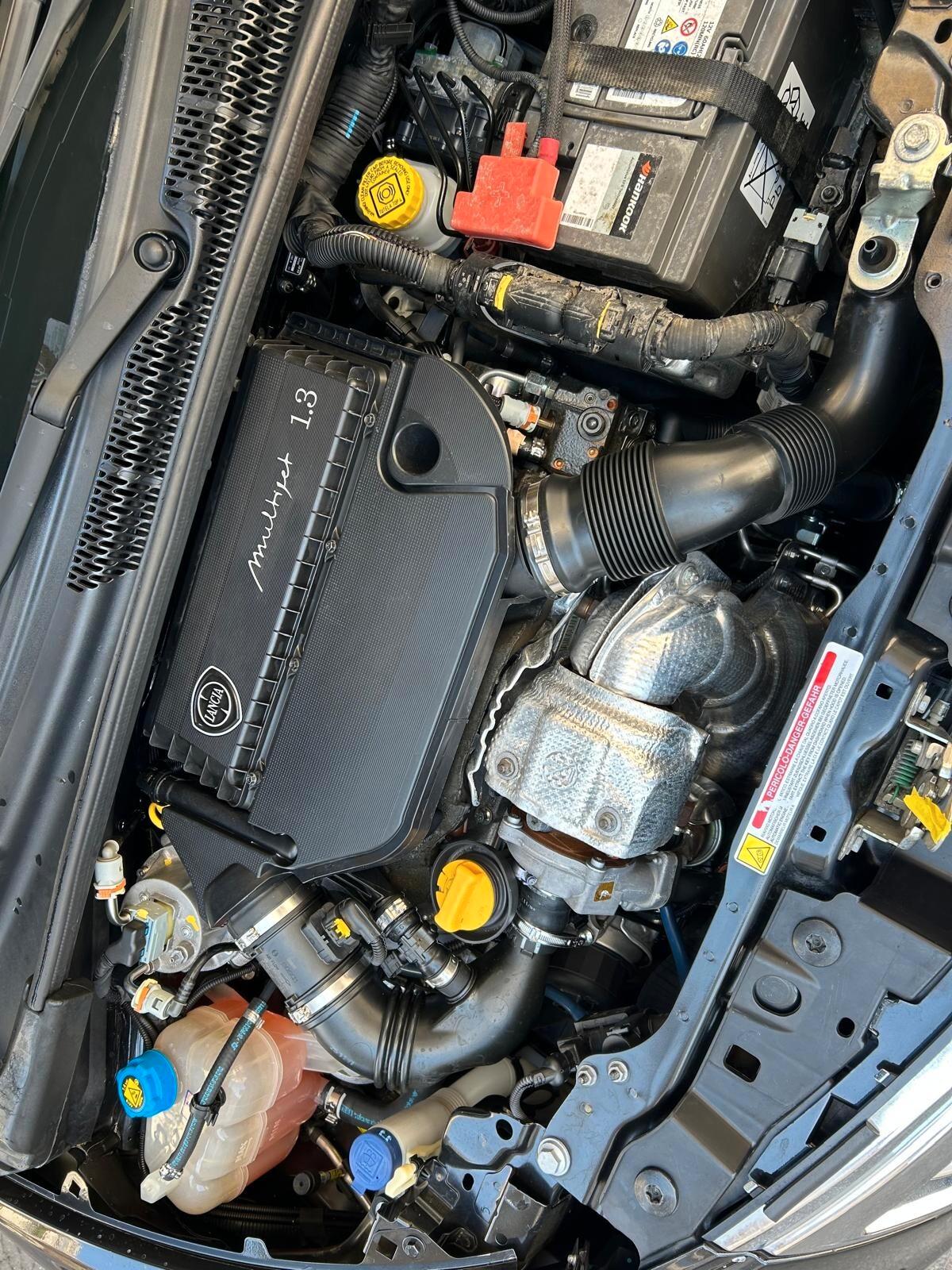 LANCIA YPSILON 1.3 MJT 95CV – 2012 – UNIPROPRIETARIO – GARANZIA 12 MESI – PARI AL NUOVO