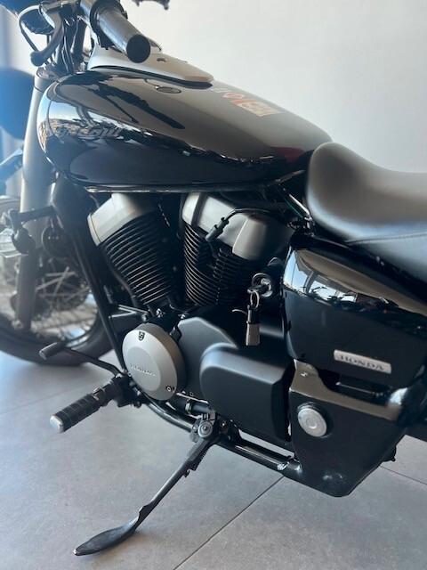 Honda Shadow 750 Nero Lucido