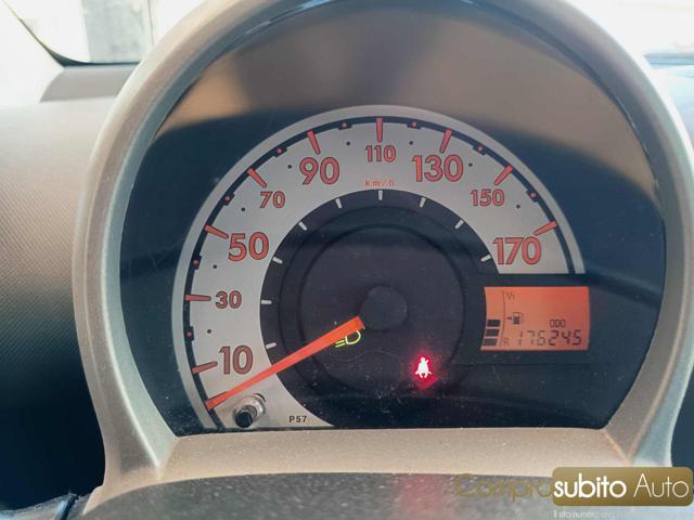 TOYOTA Aygo 1.0 12V VVT-i 5 porte Lounge