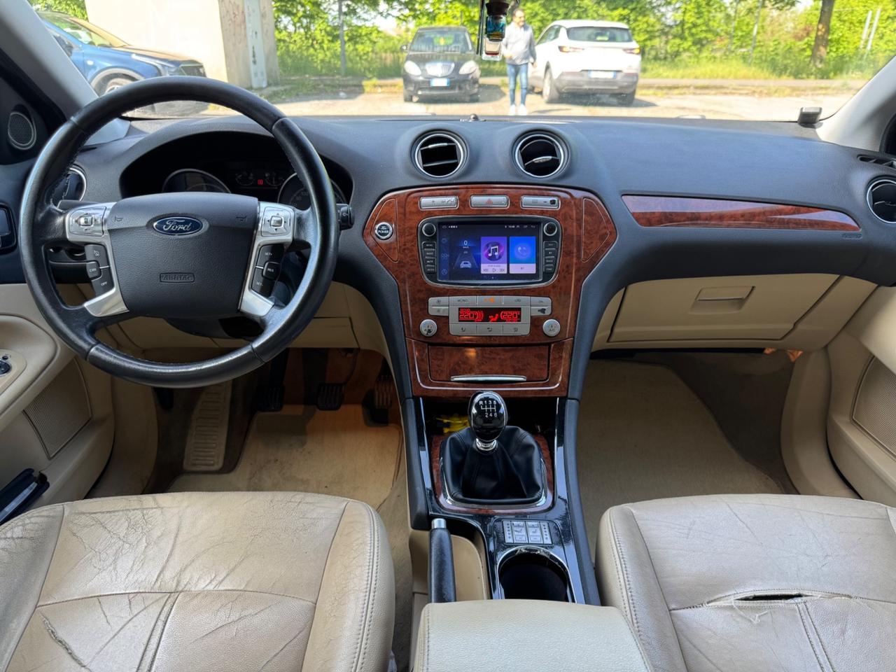 Ford Mondeo 2.0 TDCi 140 CV 5 poret Ghia DPF