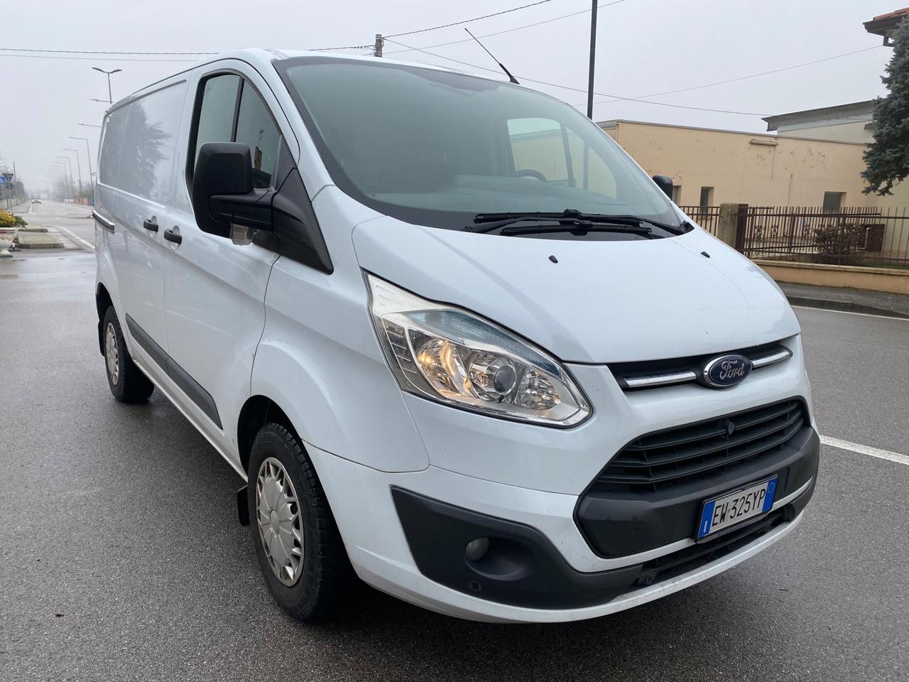 Ford Transit Custom 2.2D 6 marce 3 posti