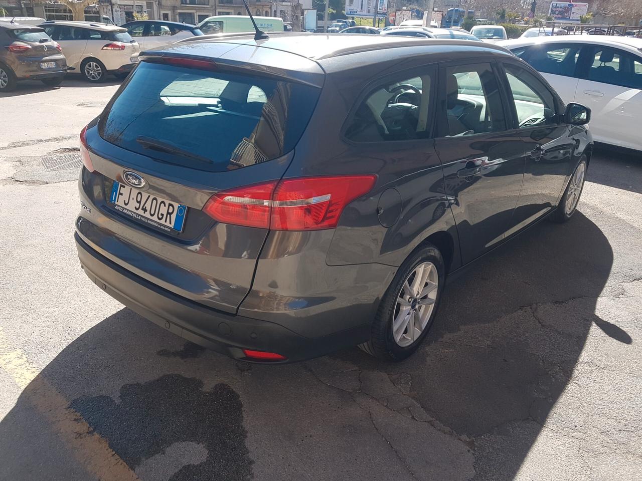 FORD FOCUS SW 1500 TDCI 120 CV NAVI KM CERTIFICATI