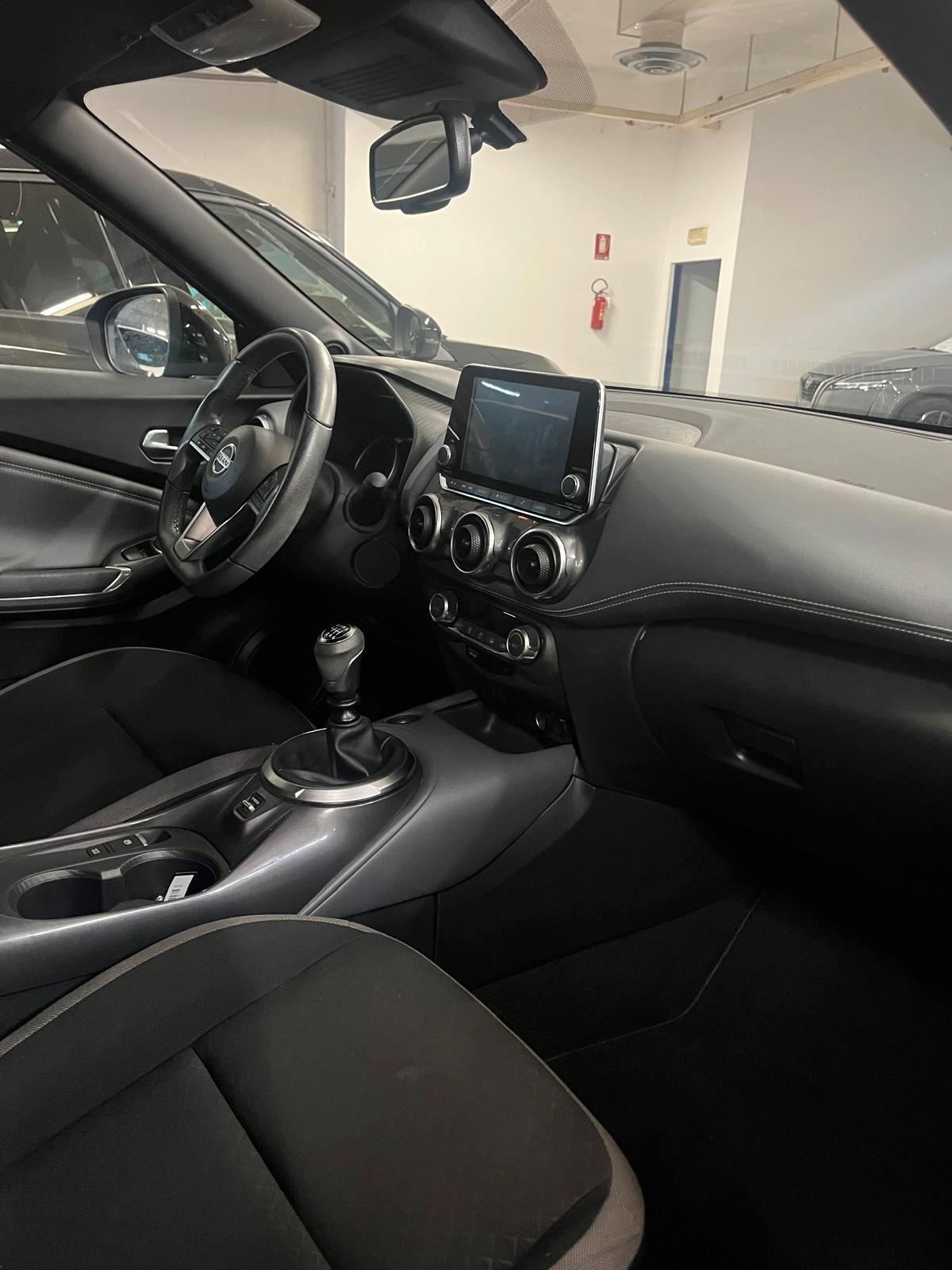 Nissan Juke 1.0 DIG-T 114 CV N-Connecta