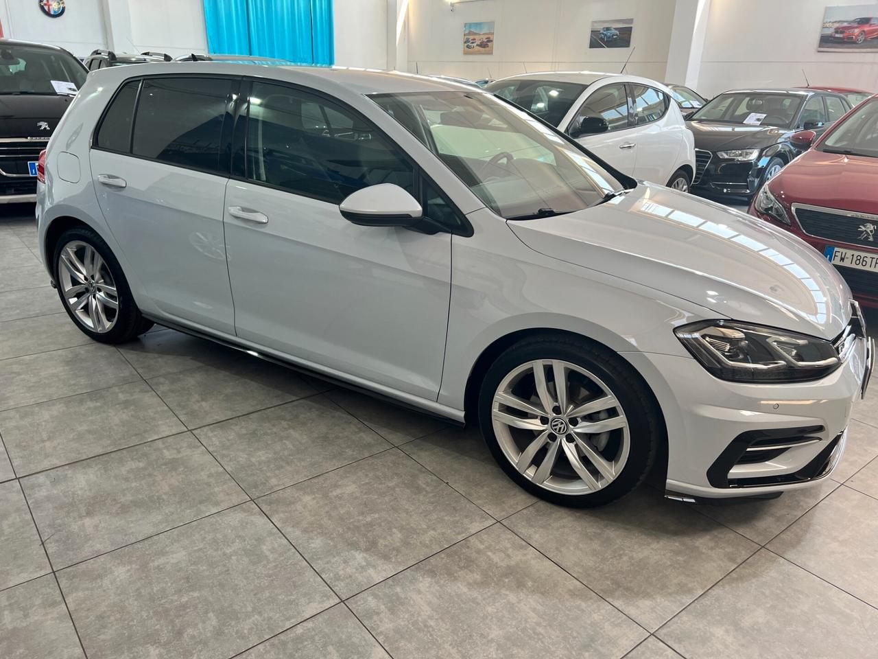 Volkswagen Golf 1.6 Tdi R-Line Dsg 115 cv 2017