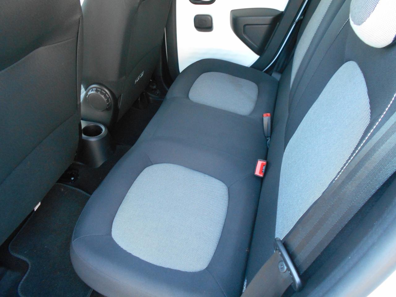 RENAULT TWINGO 1.0 SCE