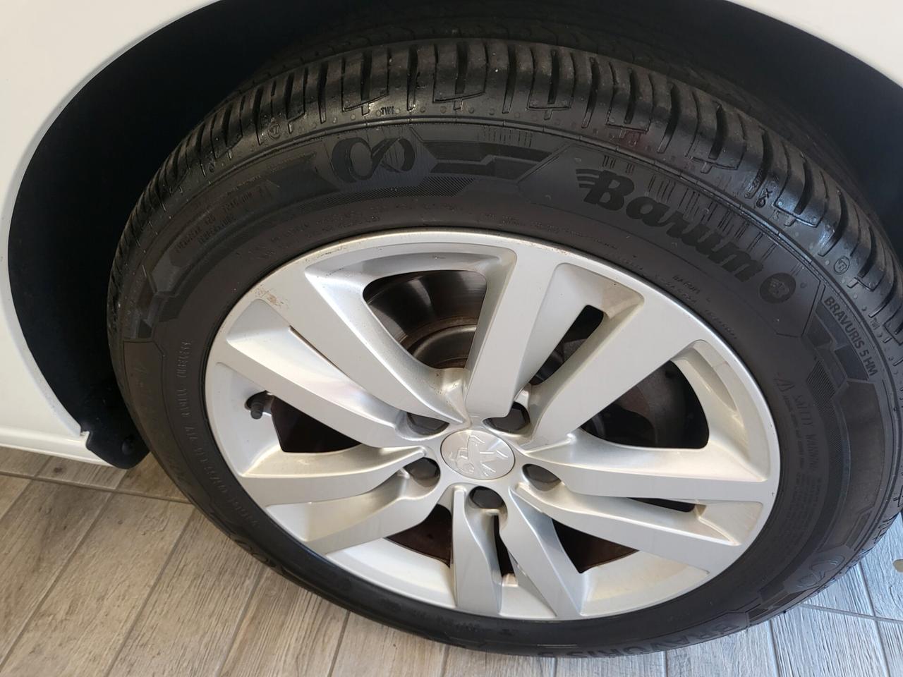 Peugeot 308 BlueHDi 130 S&S Allure