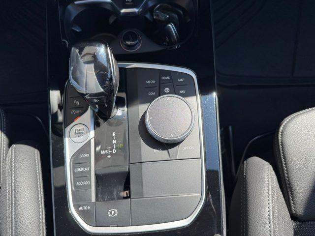 BMW 118 d 5p. Sport *Unipro*