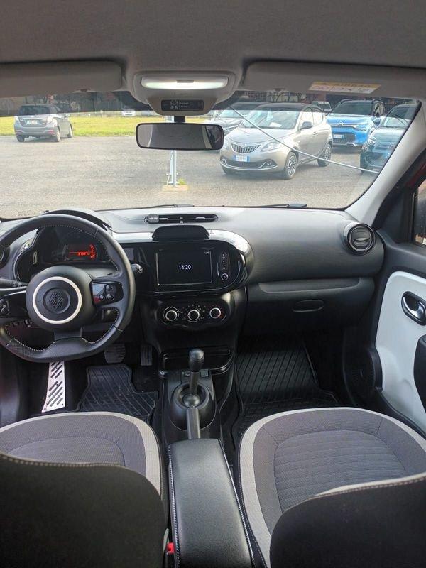 Renault Twingo TCe 90 CV EDC Sport