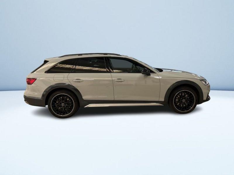 Audi A4 allroad 45 2.0 TFSI MHEV IDENTITY CONTRAST 265C