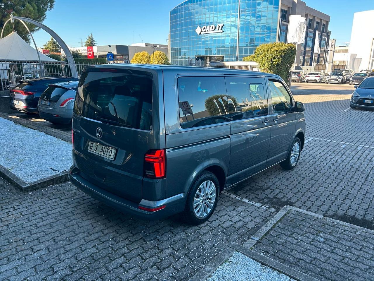 Volkswagen T6.1 Multivan 2.0 tdi 150cv dsg 7 posti