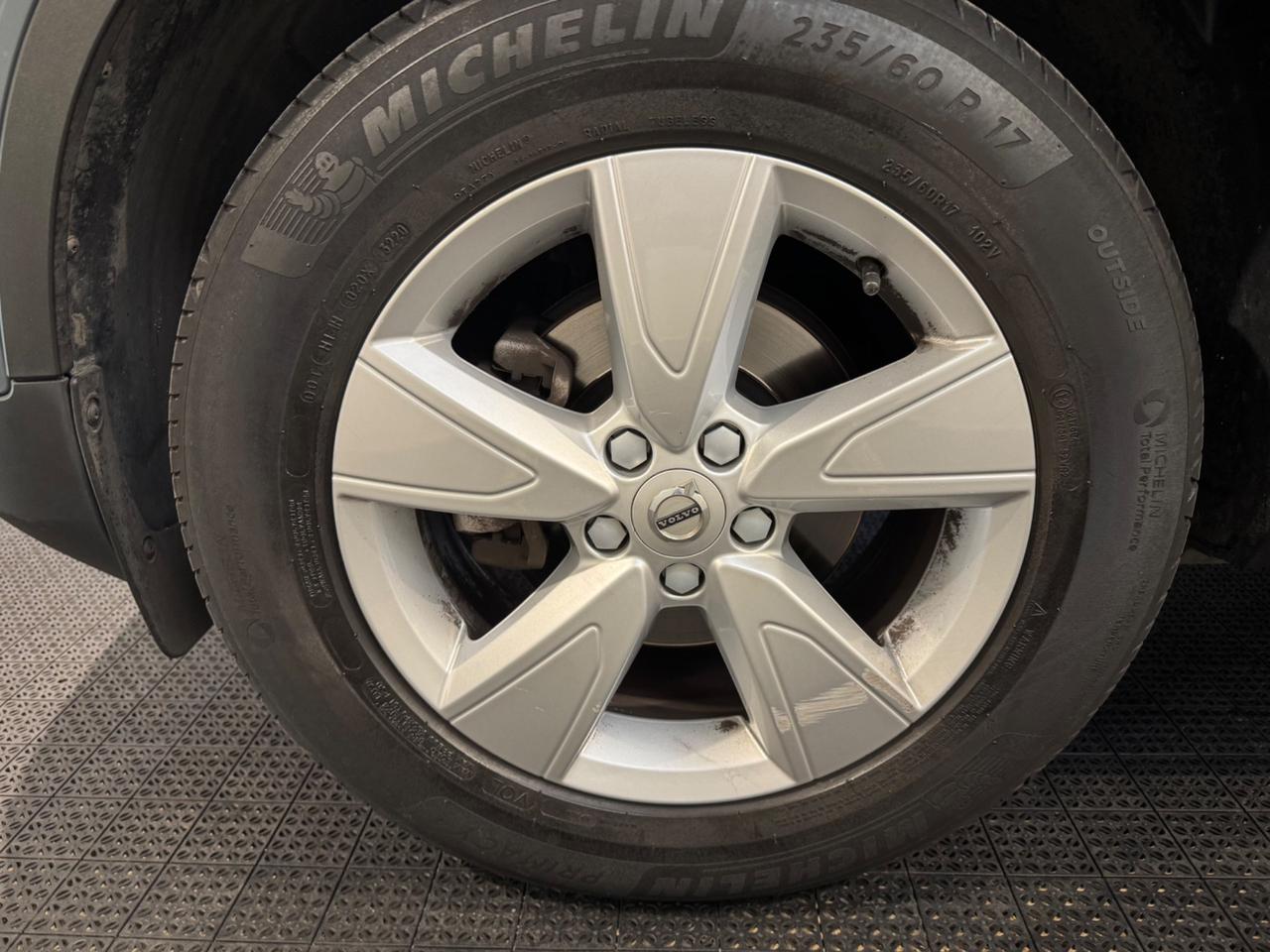 Volvo XC40 D3 Momentum Core