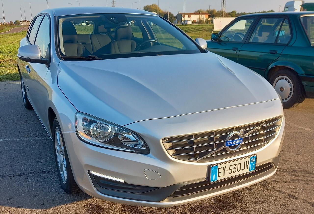 Volvo V60 D2 1.6 Kinetic