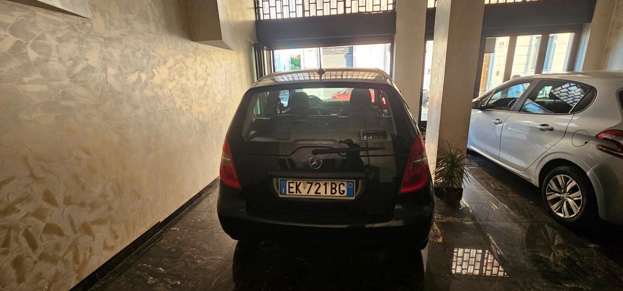 Mercedes-benz A 160 BlueEFFICIENCY Coupé Elegance