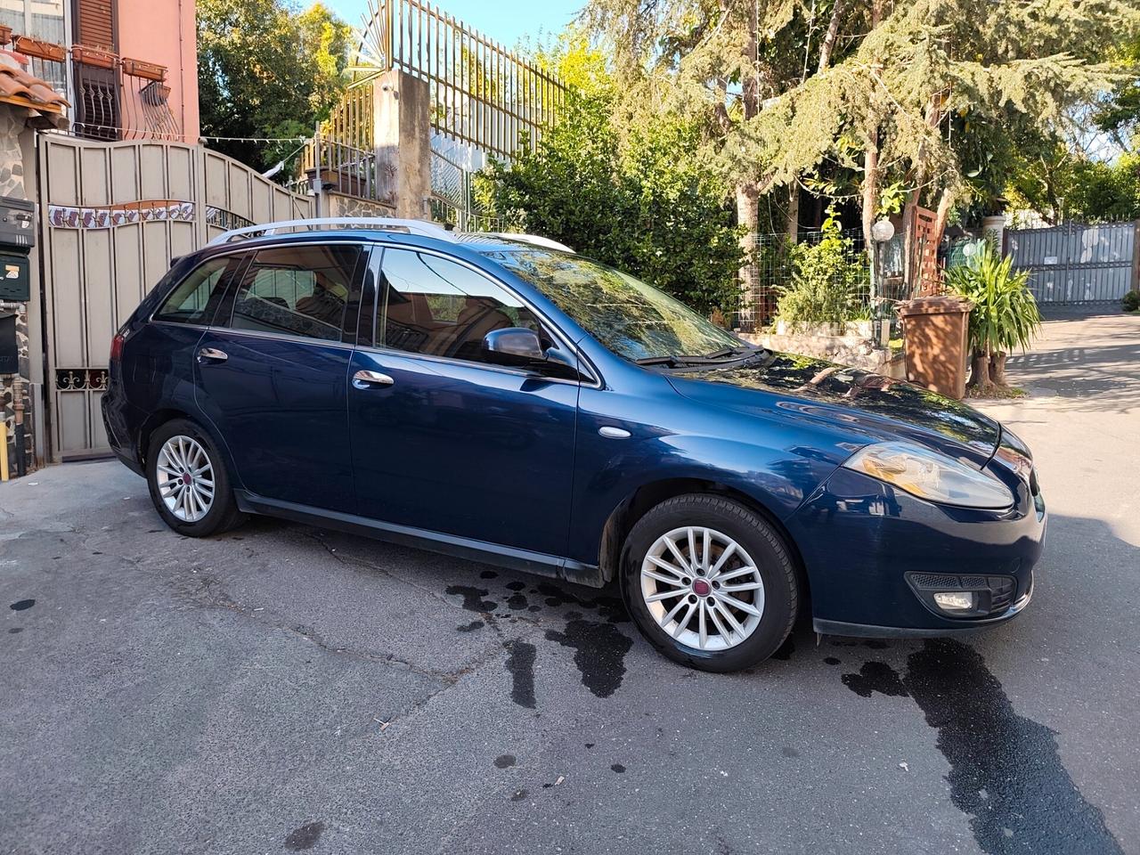 Fiat Croma 1.9 Multijet Emotion Leggi