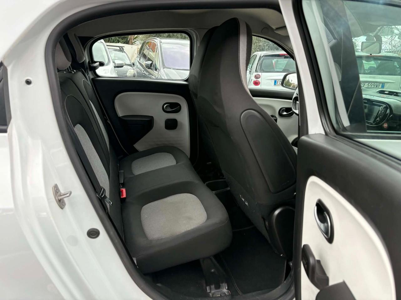 Renault Twingo SCe EDC La Parisienne