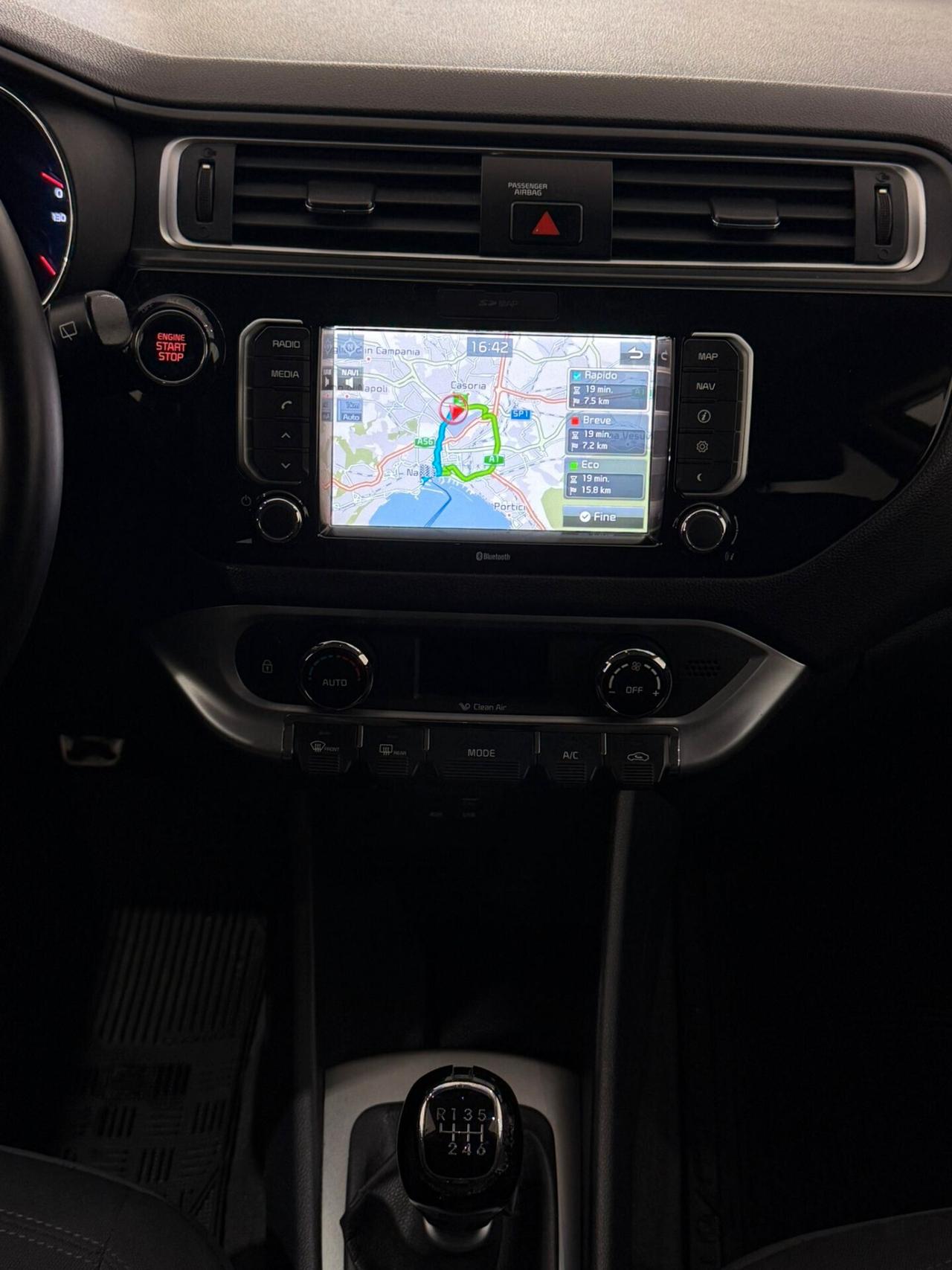 KIA RIO 1.2 DIESEL 75CV PER NEOPATENTATI