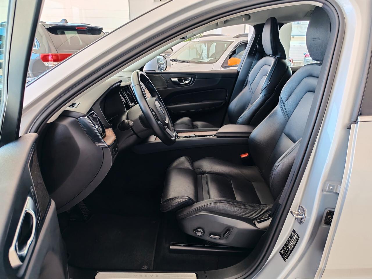Volvo XC60 2.0 B5 (diesel 197cv) Inscription 2021