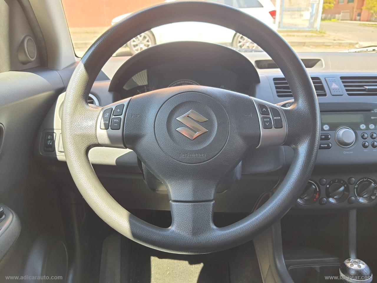 SUZUKI Swift 1.3 5p.