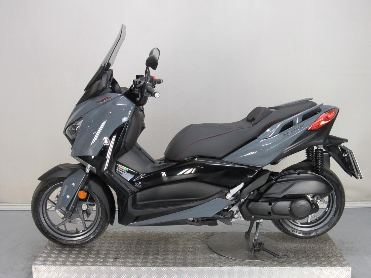 Yamaha X-Max 125 ABS TECH MAX POWER GREY