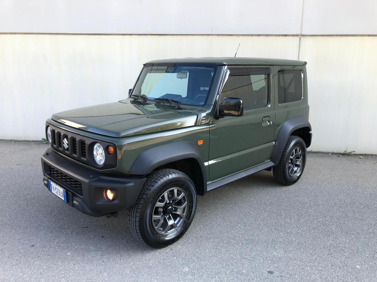 Suzuki Jimny 1.5 5MT Top