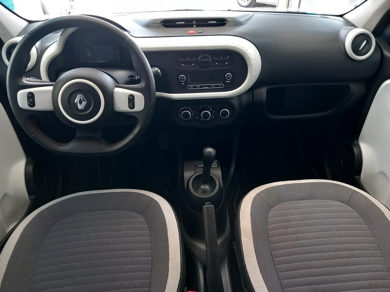 Renault Twingo anno 2017 automatica 1.0 benzina 23 mila km