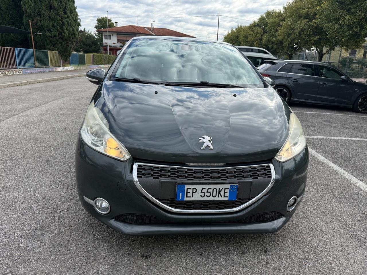Peugeot 208 1.2 VTi 82 CV 5 porte Allure