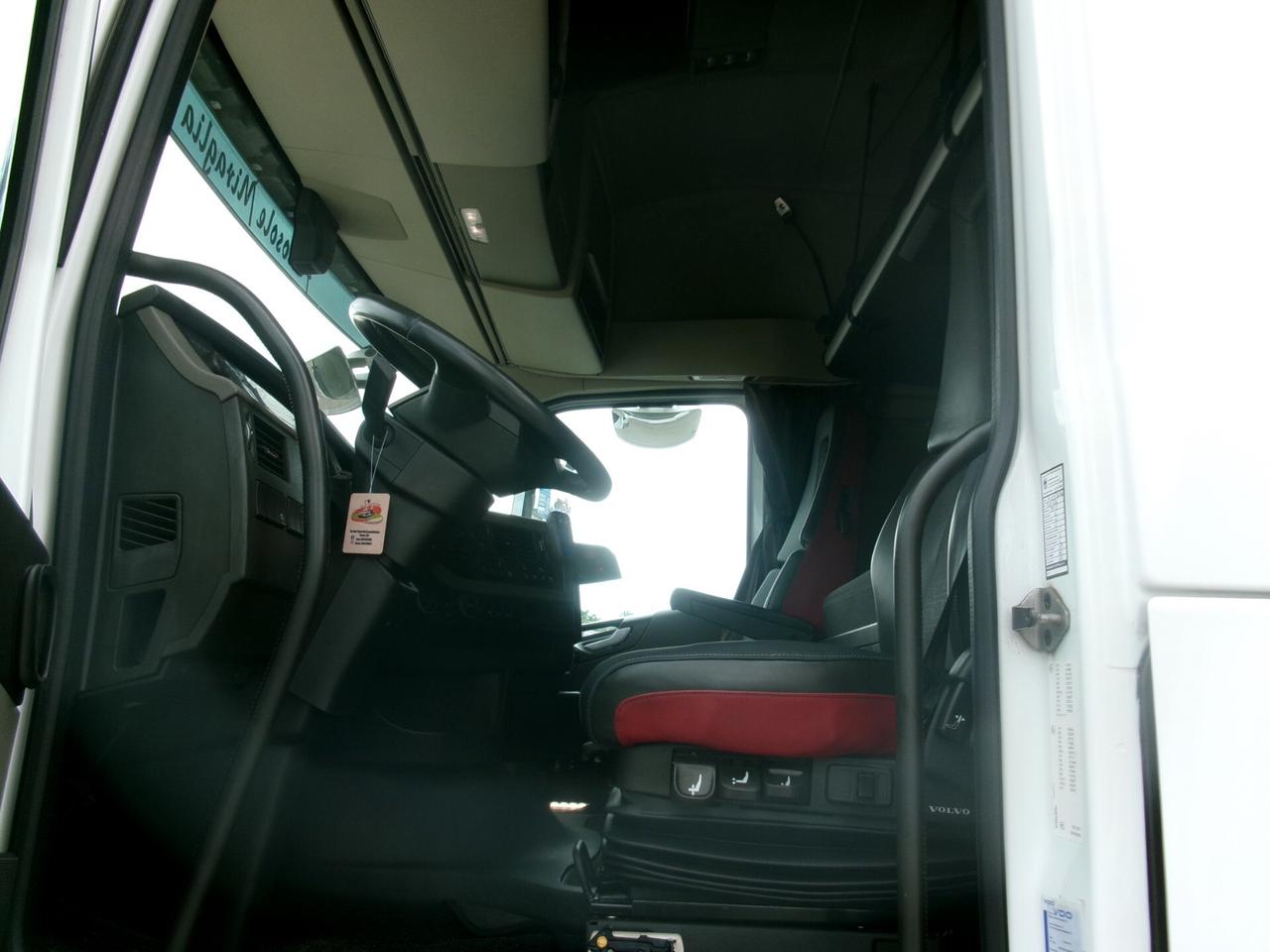 Volvo FH 540CV EURO 6 SCARRABILE ITALEV 26T ADR CASSE DA 6 METRI