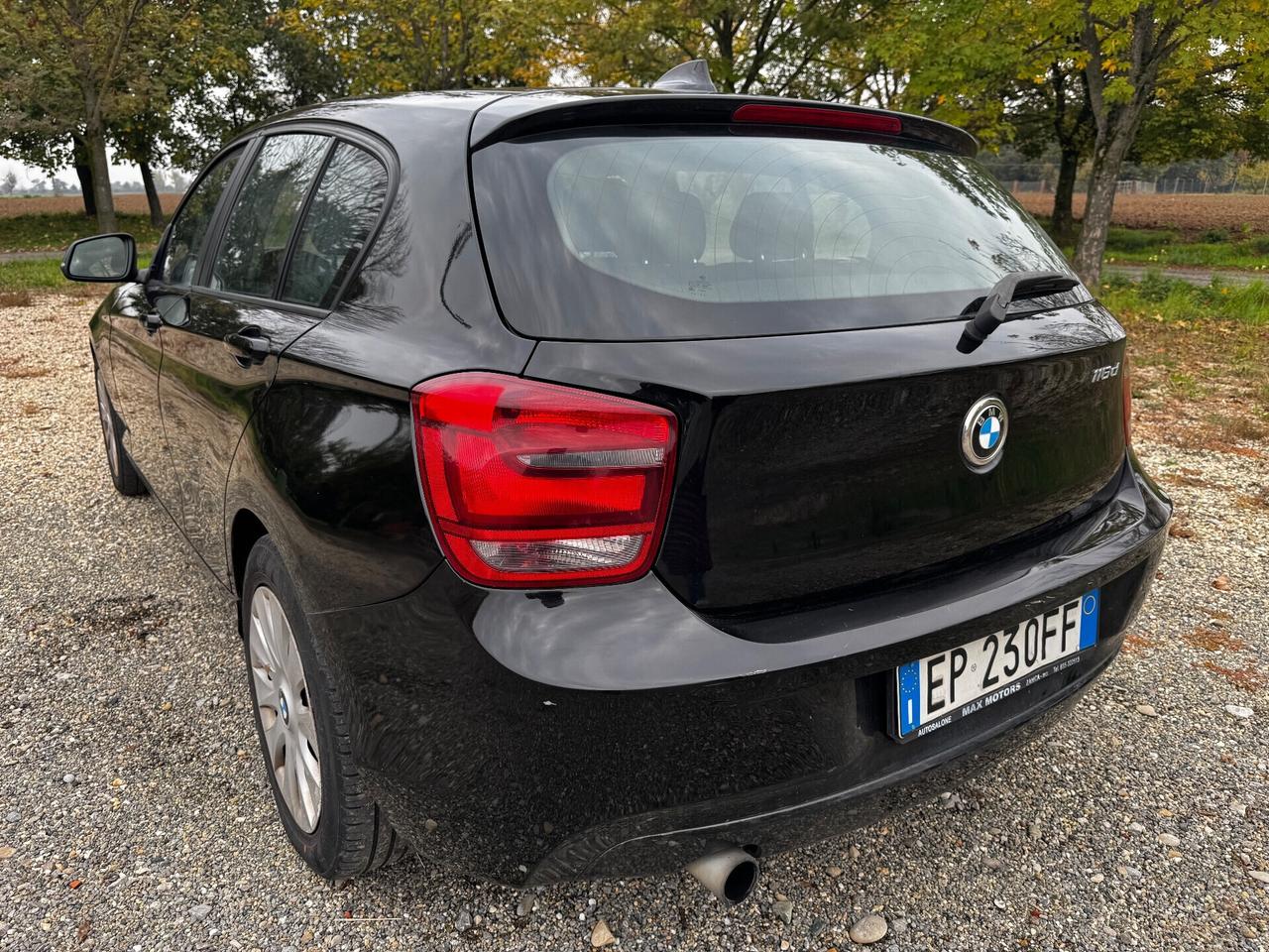 Bmw 116 116d 5p. Urban