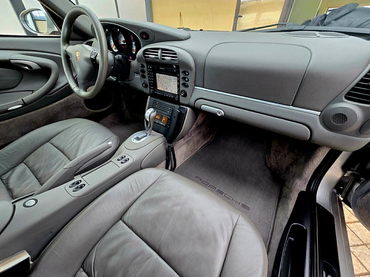 PORSCHE 911 996 CARRERA 4S TIP-TARGA ORO