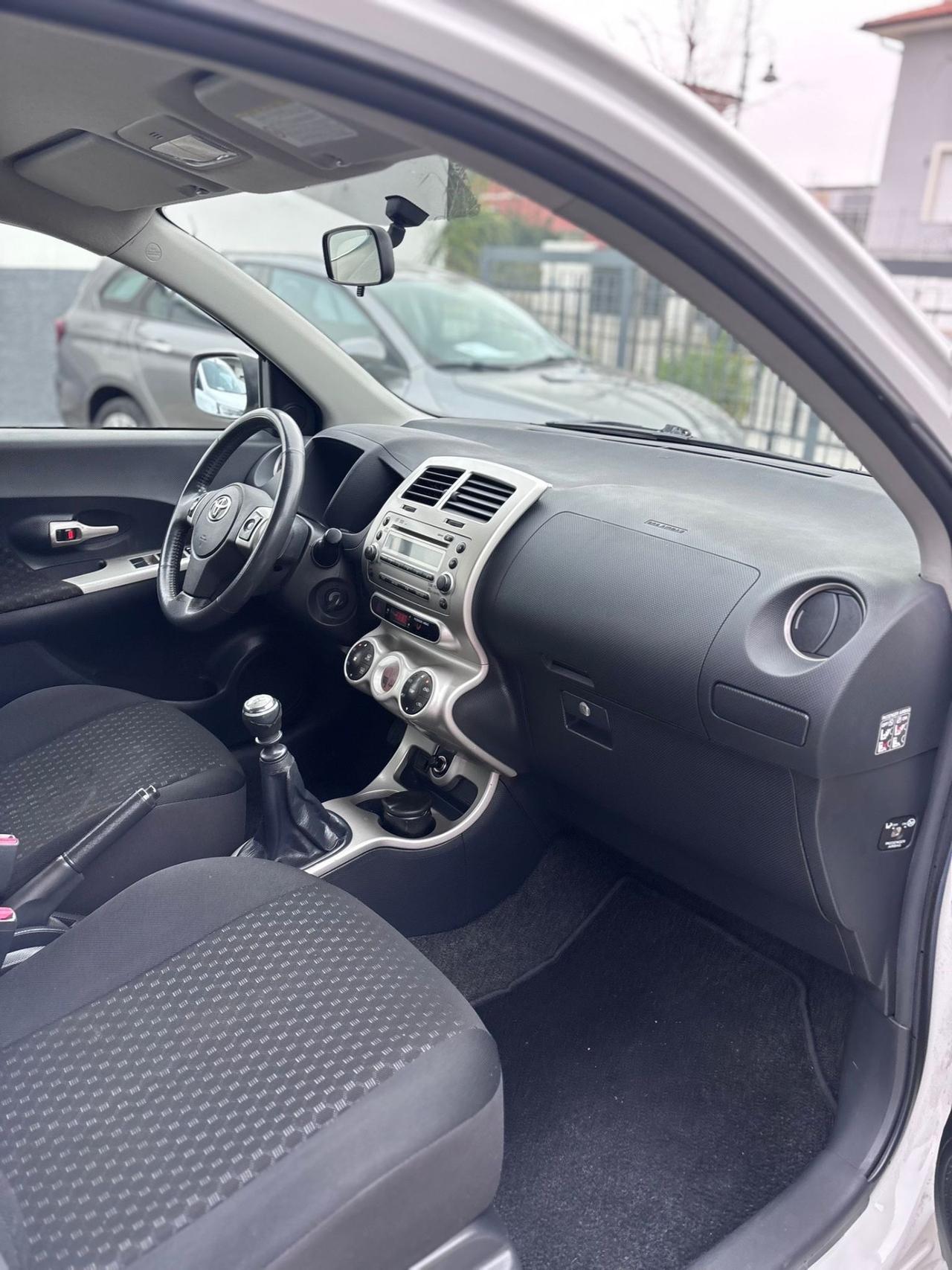 Toyota Urban Cruiser 1.4 D-4D AWD Luxury