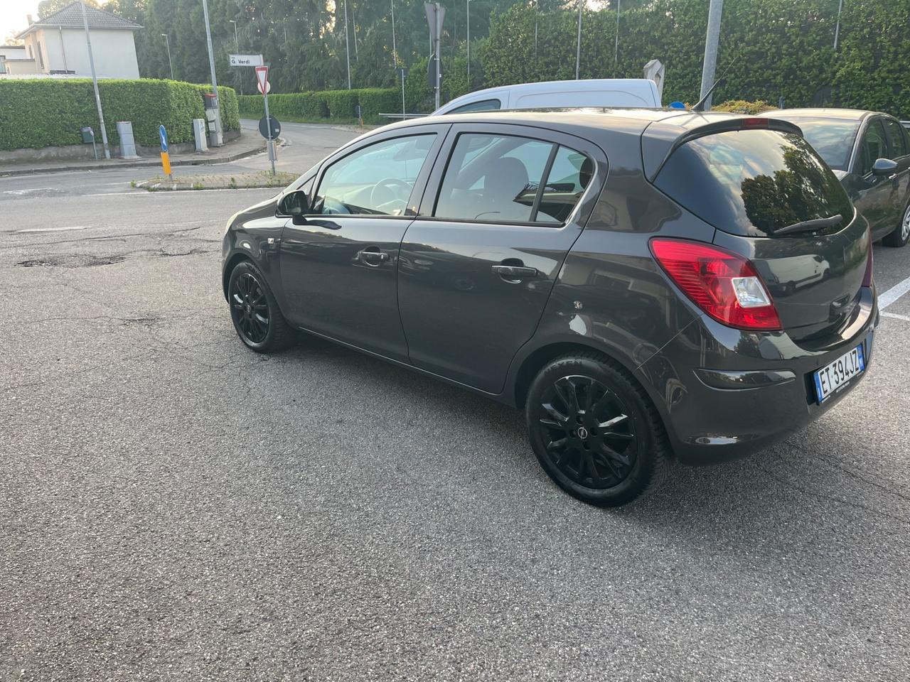 Opel corsa/1.2GPL/86CV/neopatentato/1.2GPL/Euro5B/5Porte e 5Posti/unico proprietario