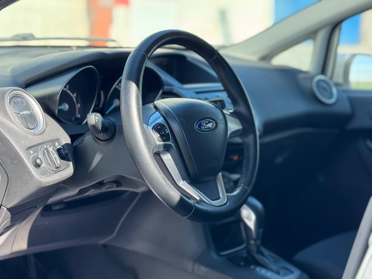 FORD FIESTA 1.0 BENZINA AUTOMATICA GARANZIA 12 MESI