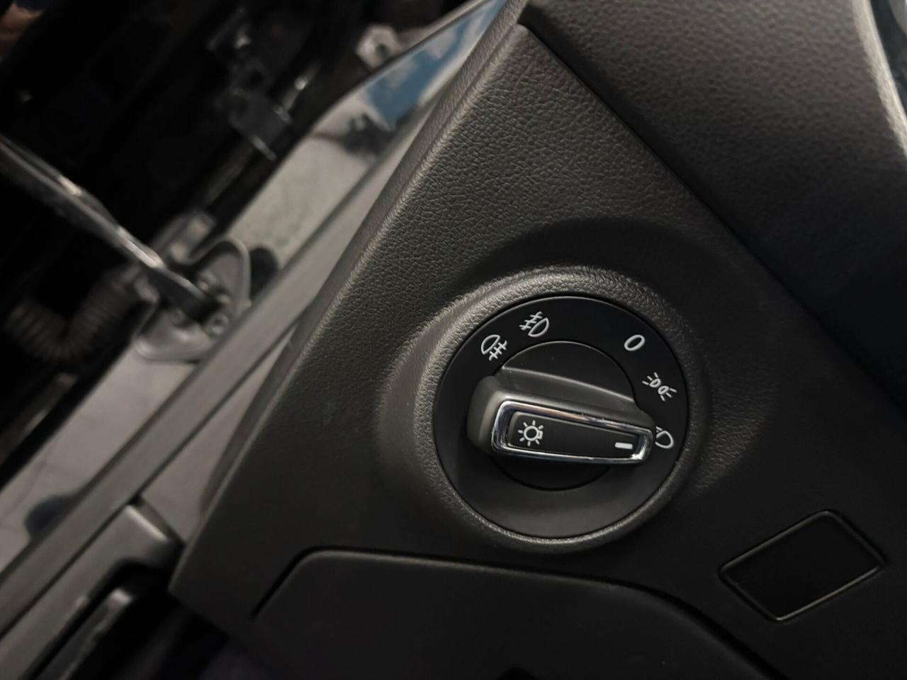 Seat Leon 1.6 TDI 105 CV X NEOPATENTATI 2015