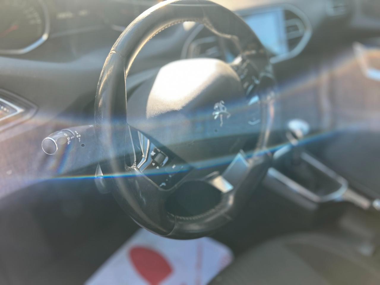 Peugeot 308 1.6 e-HDi 115 CV Stop&Start Business