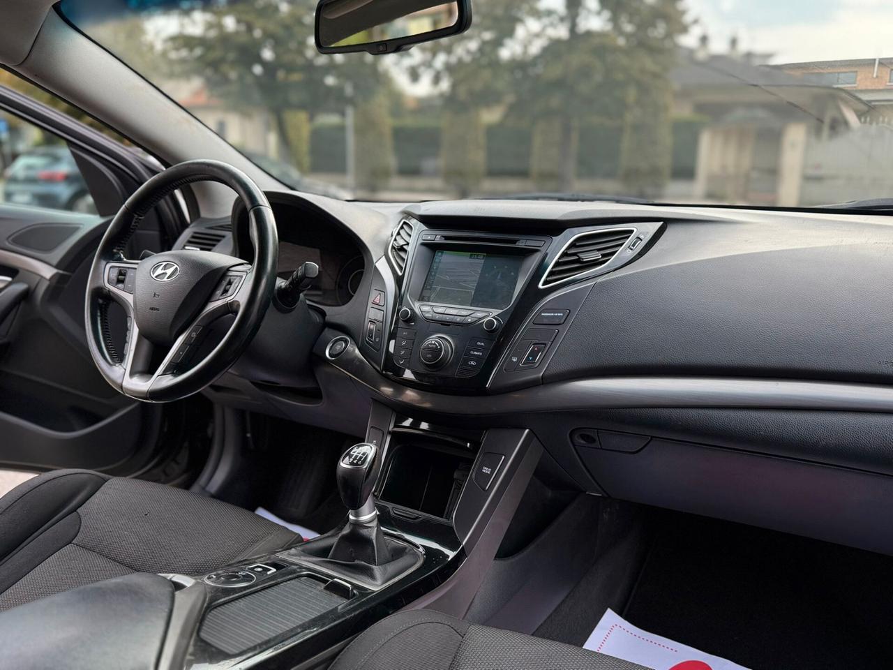 Hyundai i40 La macchina è perfetta di tutto..CELL 320 147 1147 WUATSAPP