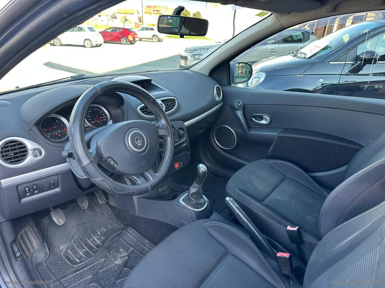 RENAULT Clio 1.5 dCi 70 CV 3p. Dynamique *PROMO*