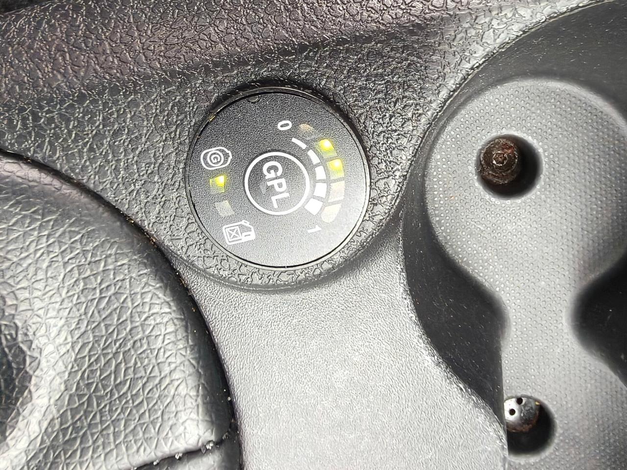 Dacia Sandero 1.2 GPL 2014 FULL OPTIONAL