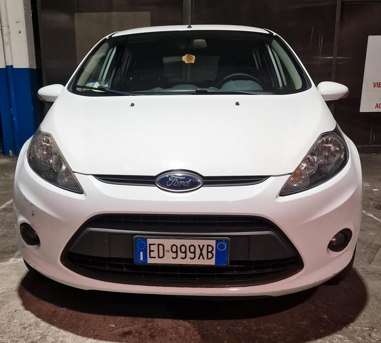 Ford Fiesta 1.4 5 porte Bz.- GPL Titanium