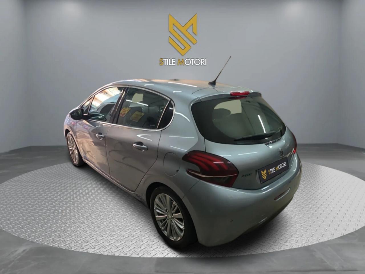 Peugeot 208 1.2 Benzina StileMotori